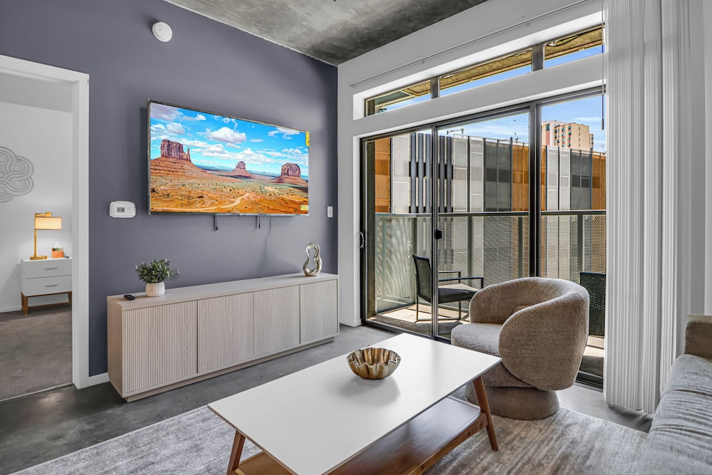 Phoenix Urban Luxury Escape
