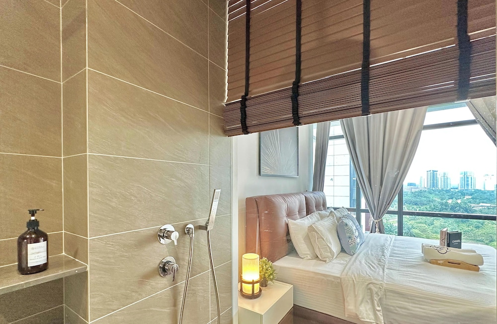 Grand Medini Residence by Stayrene