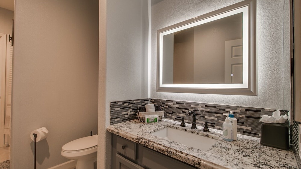 New Listing! Remodeled Condo in North Scottsdale!
