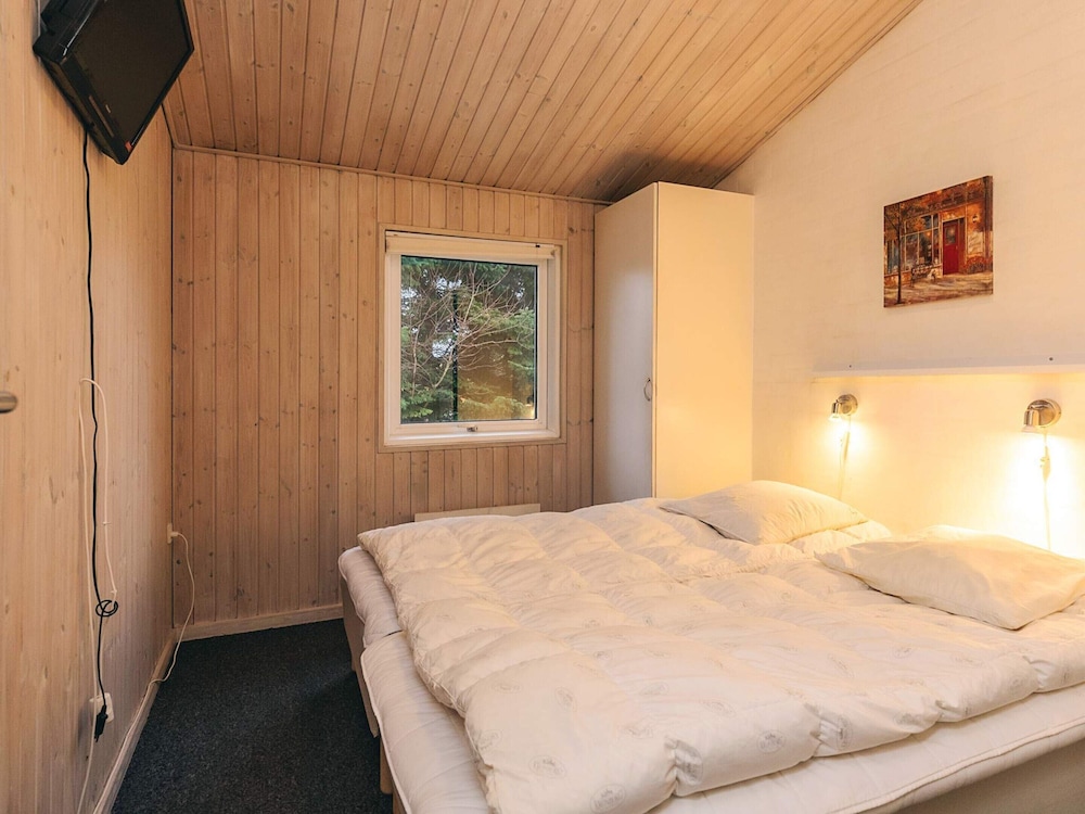 4 Star Holiday Home in Vaeggerlose