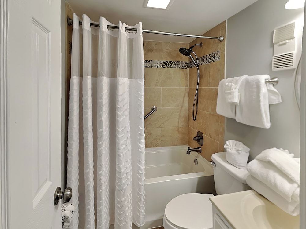 Royal Gulf Beach & Racquet Club #5816 by Southern Vacation Rentals