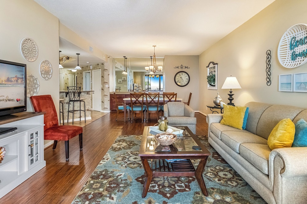Romar House by Southern Vacation Rentals