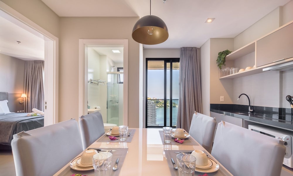 MHF II Apts Variados em Prédio com Vista para o Mar em Itapema
