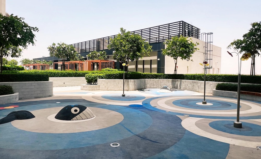 Homey Park View 2BR in Dubai Creek Harbour