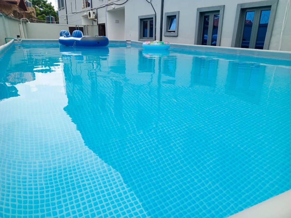 Impeccable 2-bed Apartment in Ikeja view 5