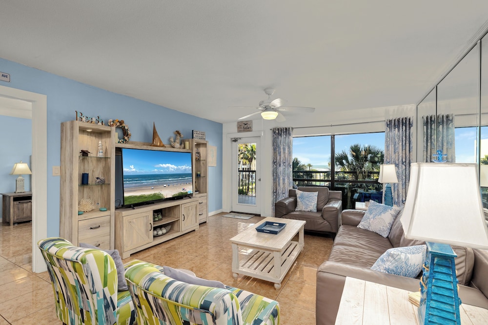 Steps to Pool & Beach: South Padre Island Retreat!