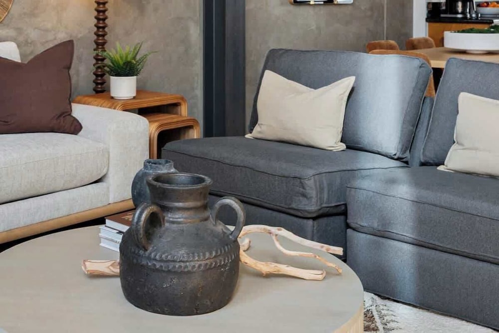 Gaslamp Row House - Sleeps 8 Private Garage AC