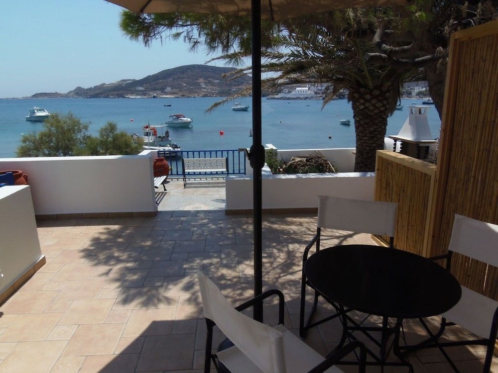 Heliotropio Studios & Apartments