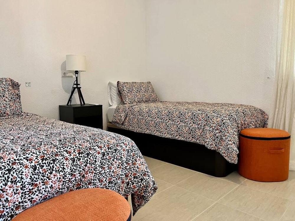 Beautiful Villa With Pool Scenic Views Sleeps 8
