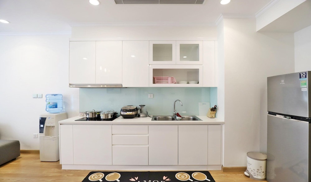 Bom Homestay Vinhomes Times City