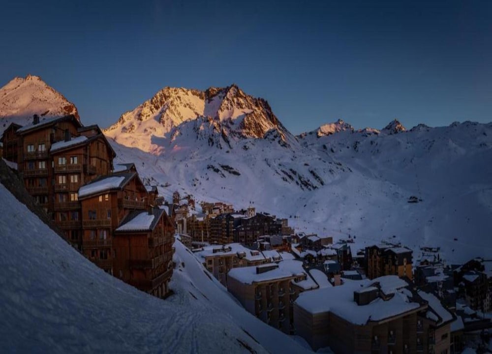 Chalet in Val Thorens Near Ski Slopes