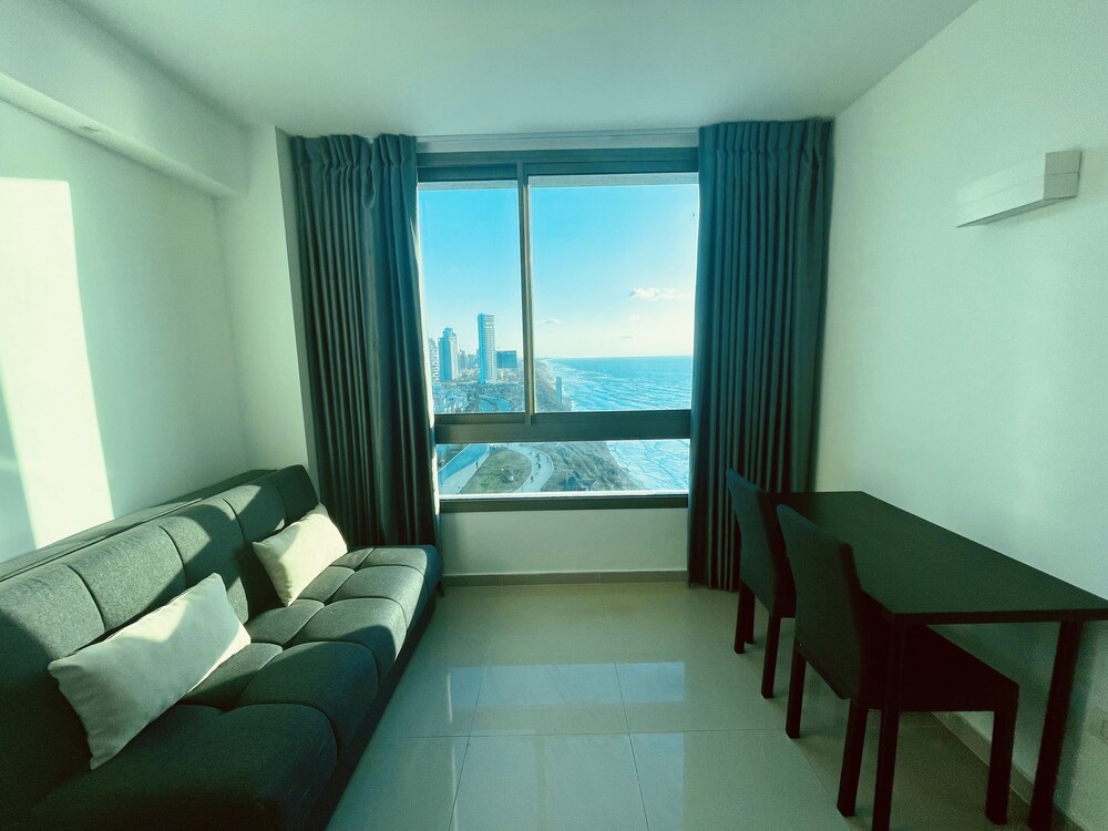 Carmel Holiday Apartments
