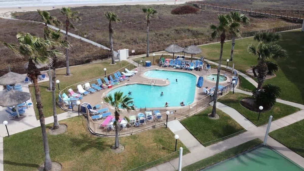 Saida Beachfront Luxe Condo Two Heated Pools 2 Bedroom Condo