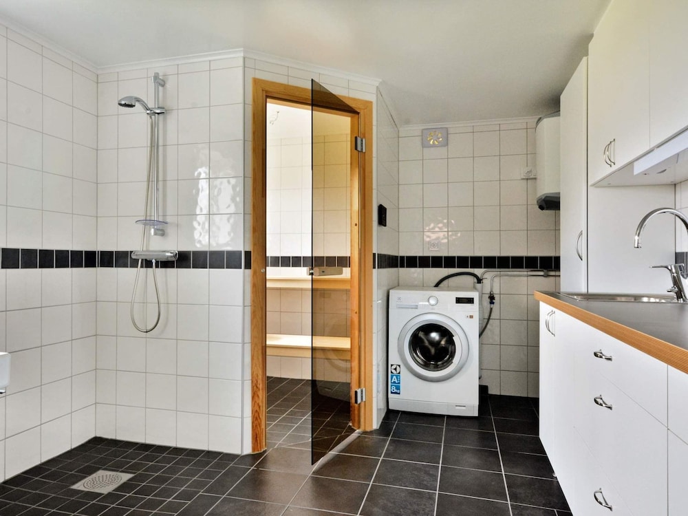 Holiday Home in Skeppshult view 4