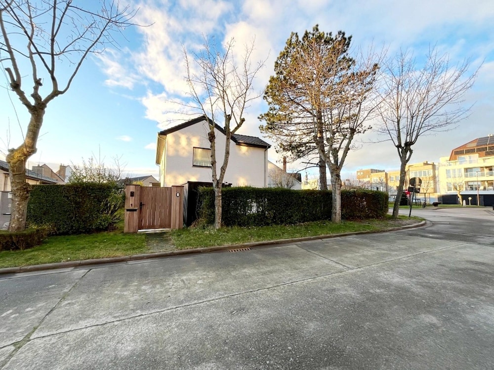 Villa in Wenduine Near the Beach