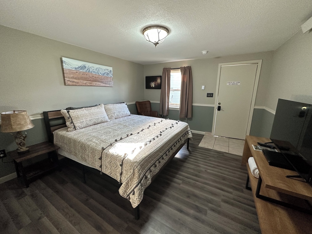 441 LaFever St view 5