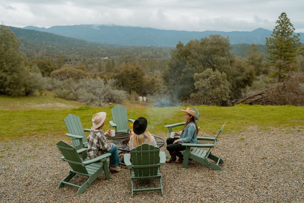 Scenic View Wildwood Heaven Hottub by Casa Oso