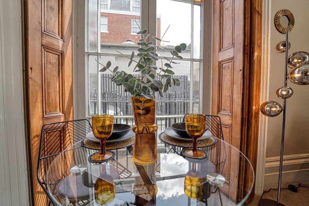 Host Stay Shaw Street Apartment