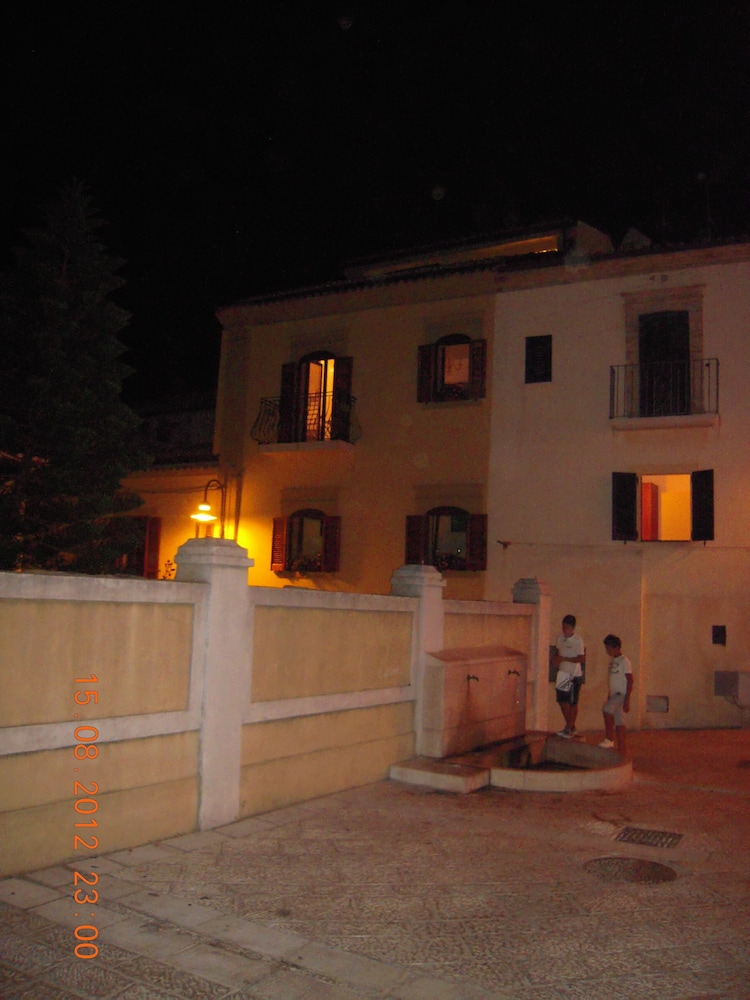 B&B Vescovo Pitirro e Residenza Crocetta