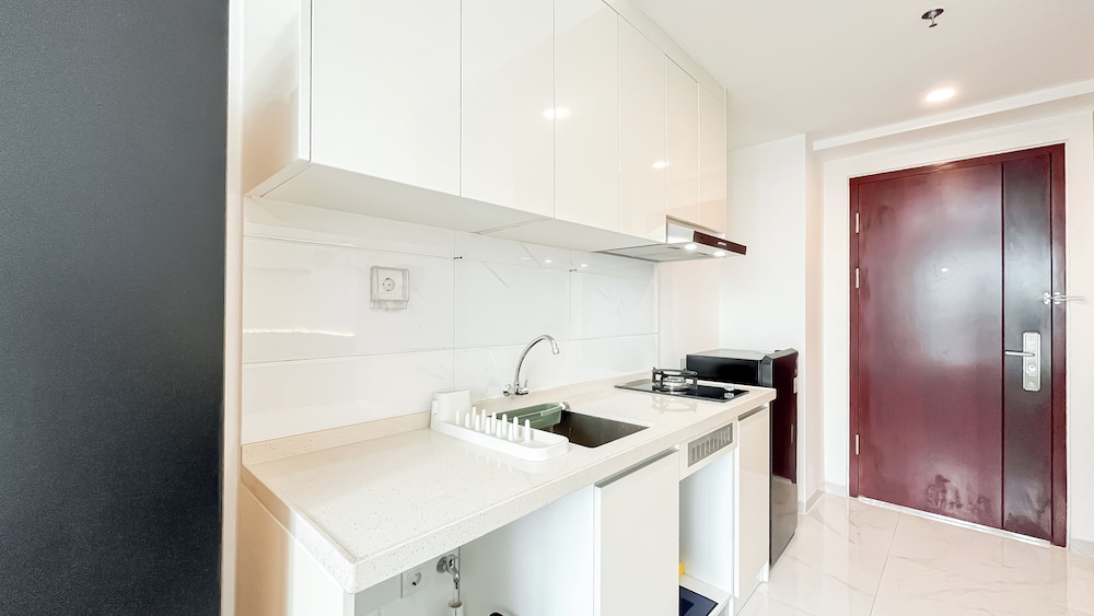 Homey Studio At Sky House Alam Sutera Apartment