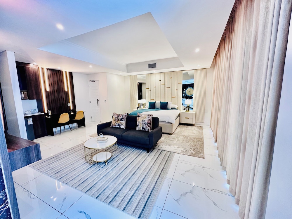 H & H Boutique and Spa