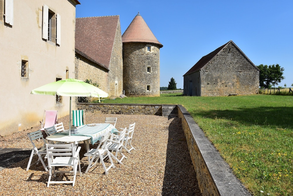 Mansion in Burgundy Near Morvan Natural Park