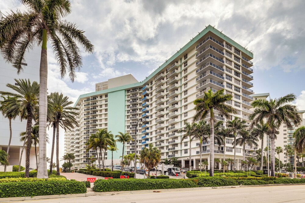 Balcony & Community Perks: Coastal Hollywood Condo