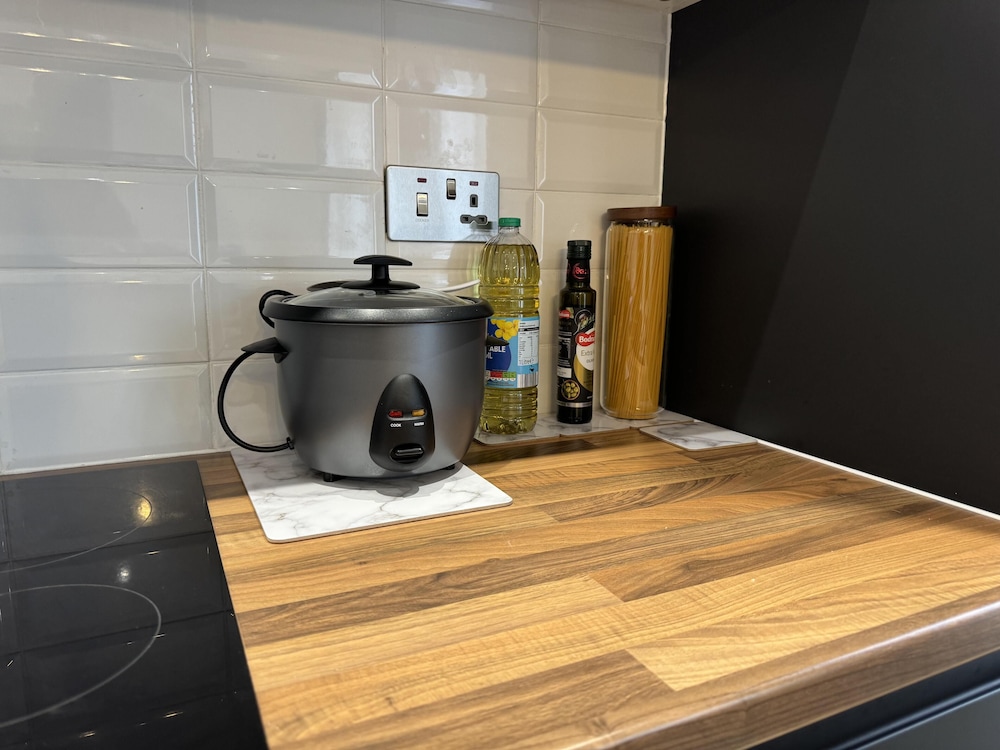 Stunning Flat Near Stratford Shopping Centre