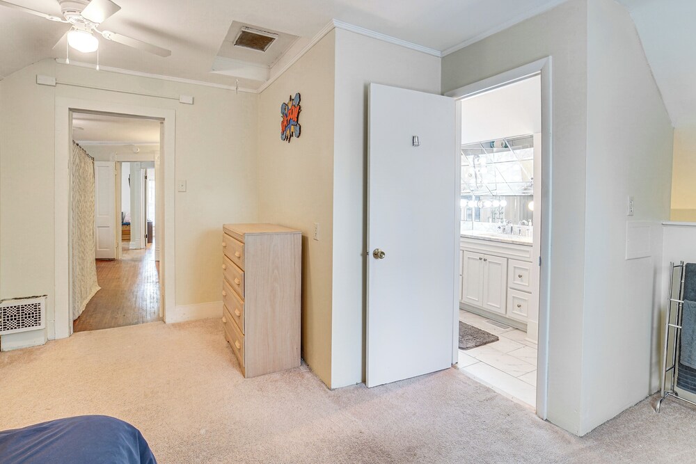 Charming Champaign Victorian w/ Deck! view 2