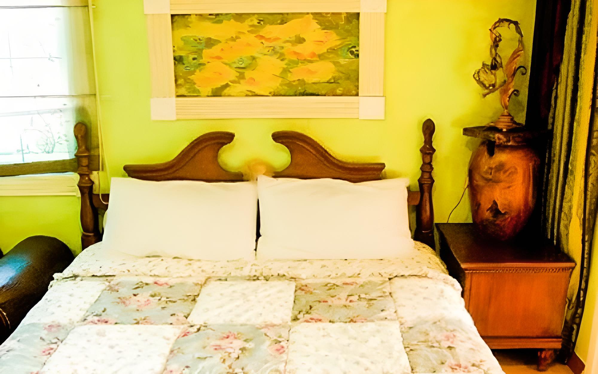 Geojedo Santa Monica Pension view 5