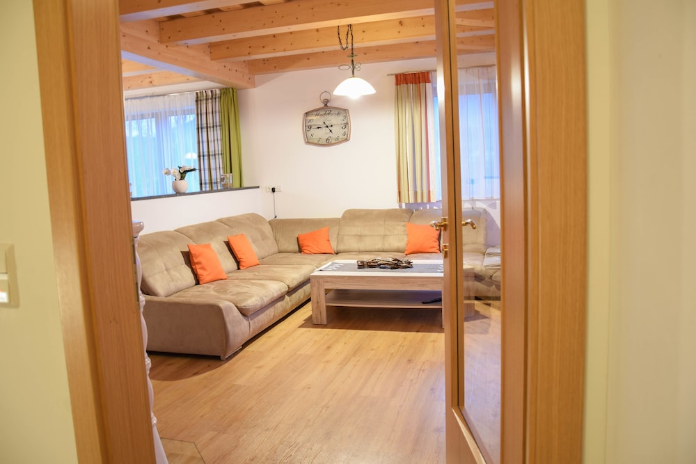 Sonnenchalets Mariapfarr