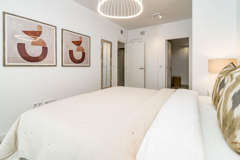 RI B2a- Relaxed Modern Flat in Benahavis