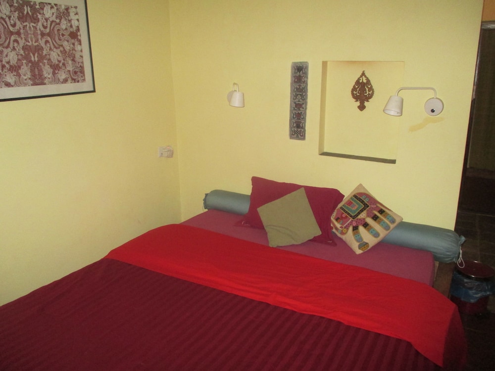 Hotel Swiss Family Home view 2