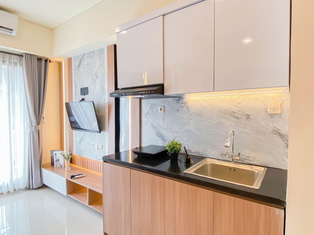Homey And Modern 2Br At Meikarta Apartment, Cikarang - 23