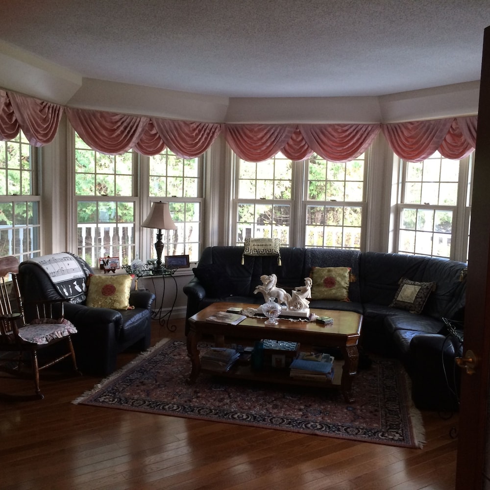 The Boston 'T' B&B