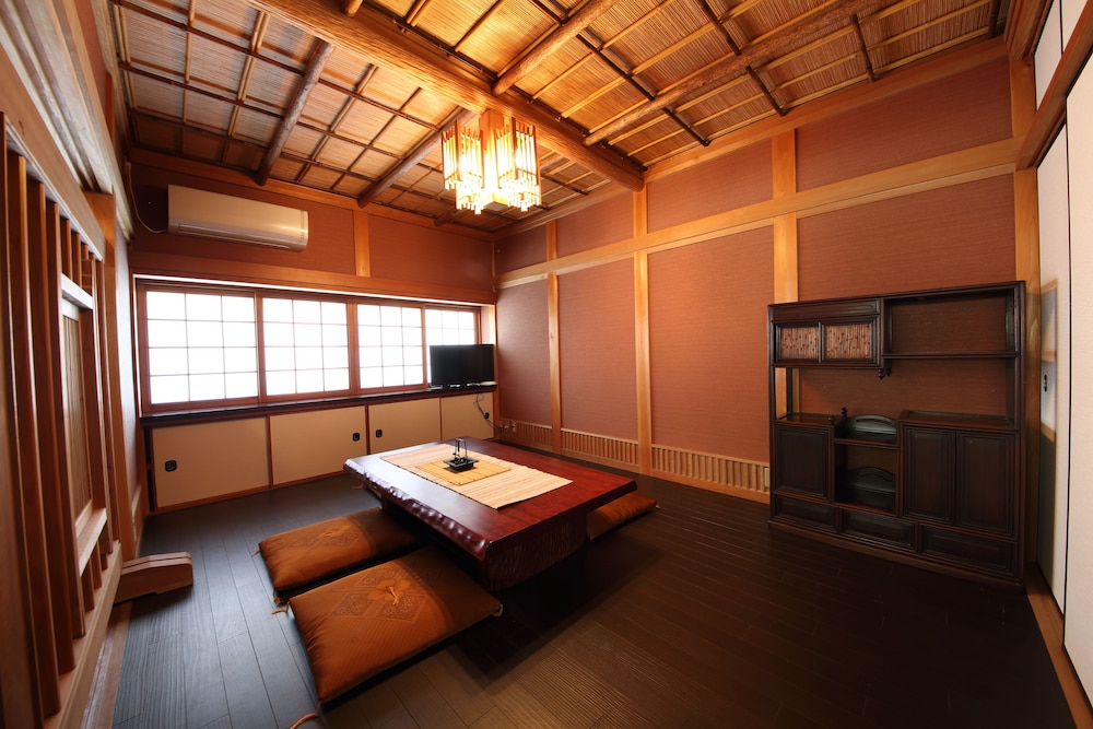 Shiso House