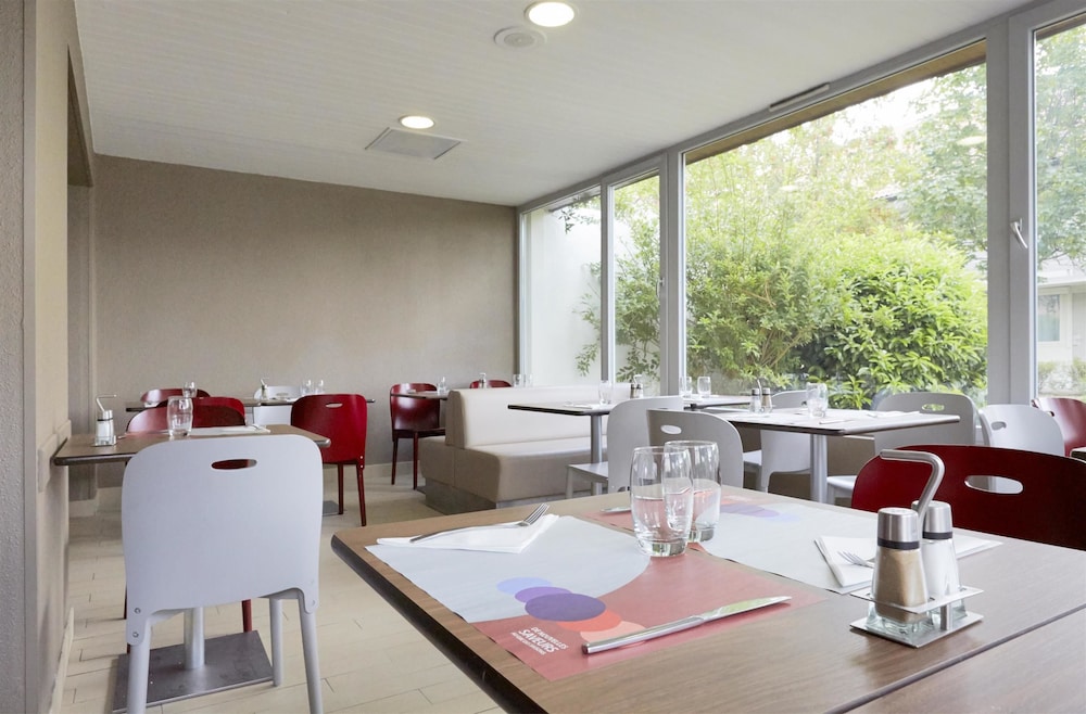 Chalon-Sur-Saone Vacations - Hotel Campanile Chalon Sur Saone - Property Image 5