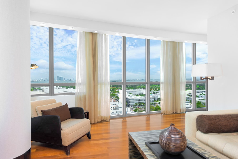 Luxury Vacation Rentals at The Setai by LRMB