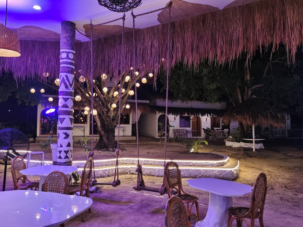 Manawari Beach Resort