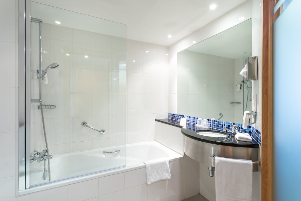 Oeiras Vacations - Holiday Inn Express Lisbon - Oeiras, an IHG Hotel - Property Image 2