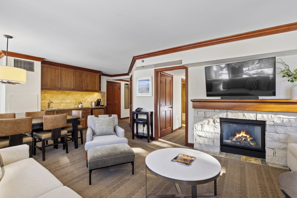 Valley View Condo w/ Resort Amenities