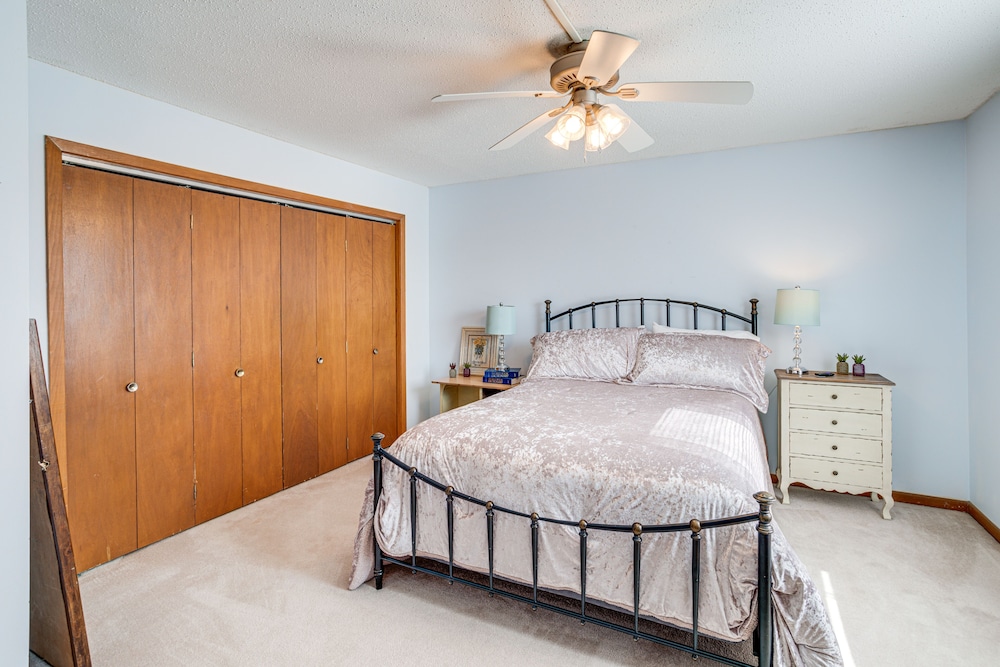 Cherokee Village Townhome w/ 3 Community Pools!