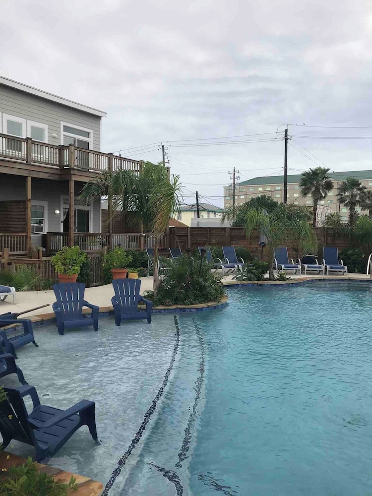 GIPH Sunset Suite Near the Pier