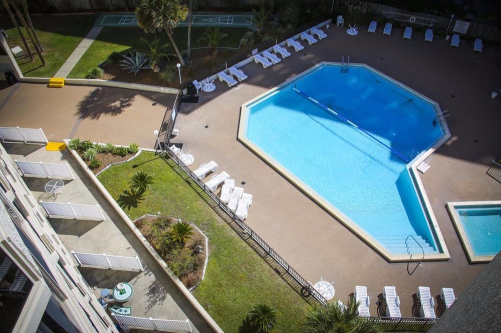 Top of the Gulf by Emerald View Resorts view 4