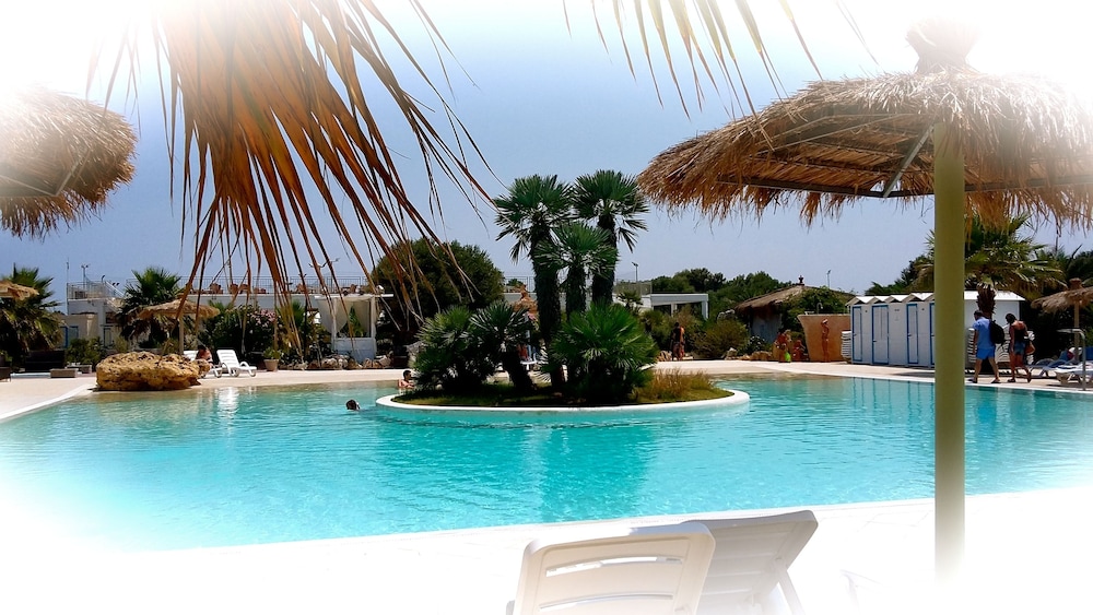 Viar Beach Club photo 5