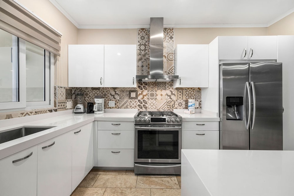 Amazing 4BR 3BA Villa Palm Beach w NEW Pool