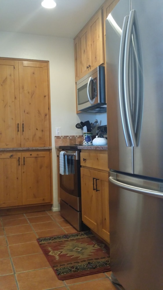 Mission Hill Casitas - Property Image 9