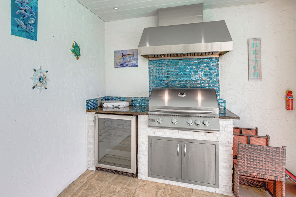 Canal-front, Pet-friendly Cape Coral Retreat!
