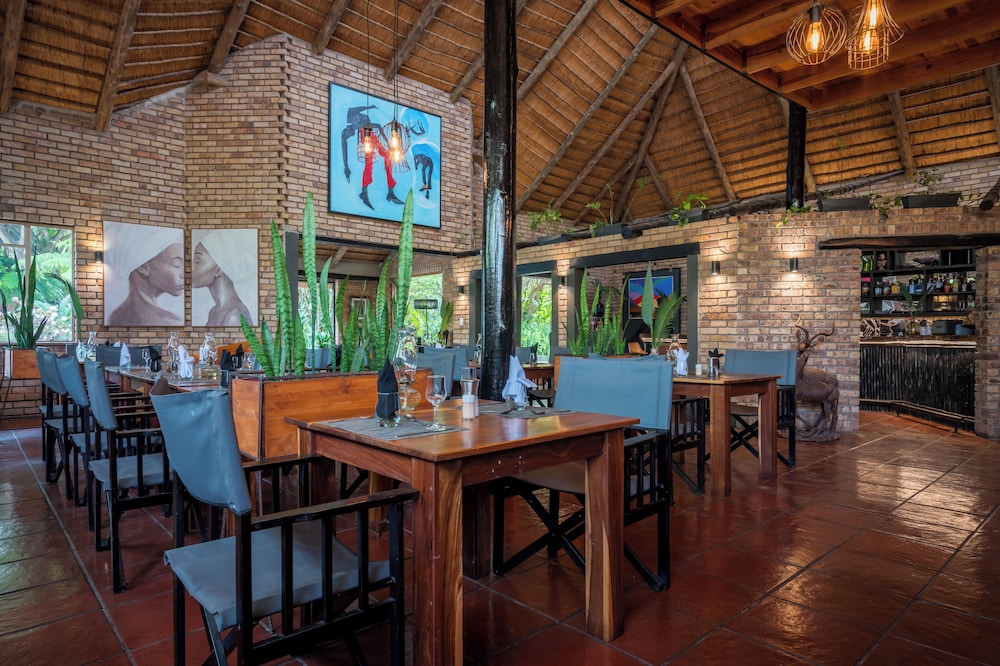 Sunbirds Oasis Lodge