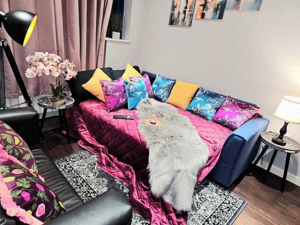 London Heathrow Luxury Apartment - Fully Equipped